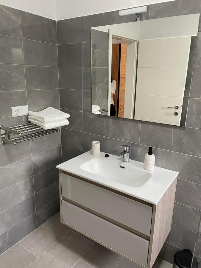 Apartman Ivanica Lukoran Exterior photo